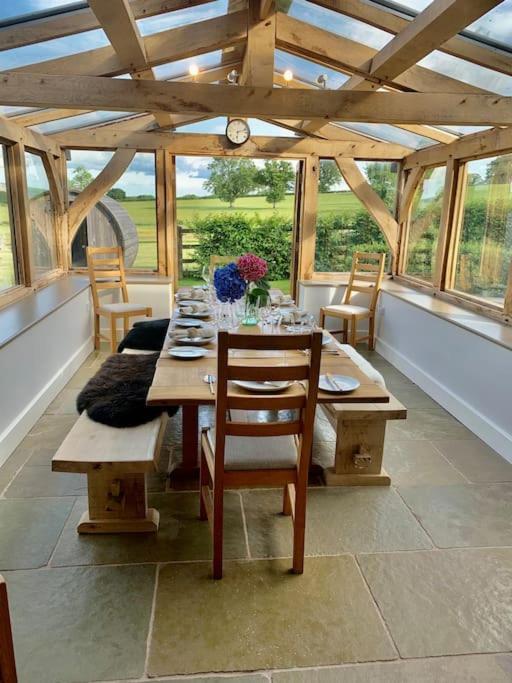 Willa Coed Farm-Hot Tub-Sleeps 12-Near Brecon Zewnętrze zdjęcie
